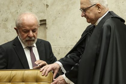 “Brasil é maior que golpistas”, diz Lula na abertura do ano Judiciário
