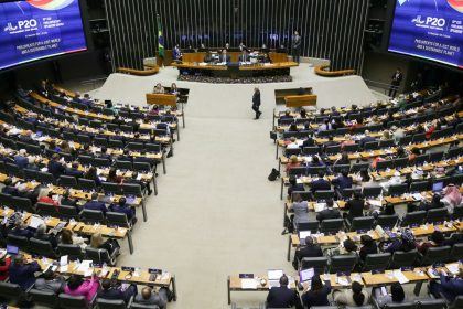 Fachin discursa no Congresso e defende independência dos Poderes