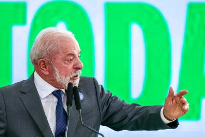 Pacto contra o feminicídio busca colocar leis em prática, diz Lula