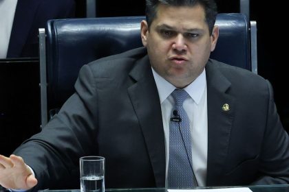 Parlamentares pedem a Alcolumbre nulidade de votação em CPMI do INSS