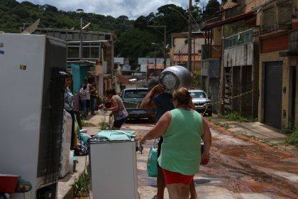Sobe para 49 número de mortos em Juiz de Fora e Ubá