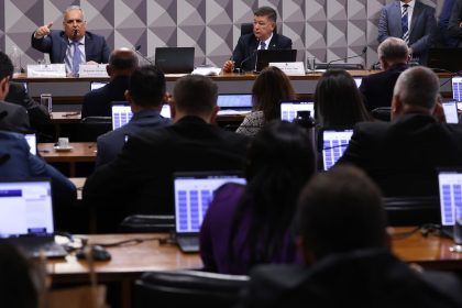 Mendonça proíbe CPMI do INSS de acessar dados de Vorcaro em sala-cofre