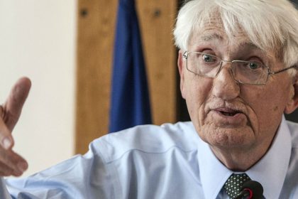 Morre filósofo alemão Jürgen Habermas aos 96 anos