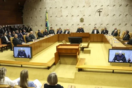 Moraes libera para julgamento ação que pede limites para delação