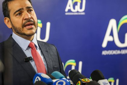 Presidência da República oficializa indicação de Jorge Messias ao STF