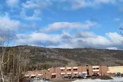 Ataque a tiros em escola no Canadá deixa 10 mortos