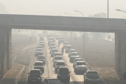 Concentração de poluentes no ar ultrapassa limites em todo o país
