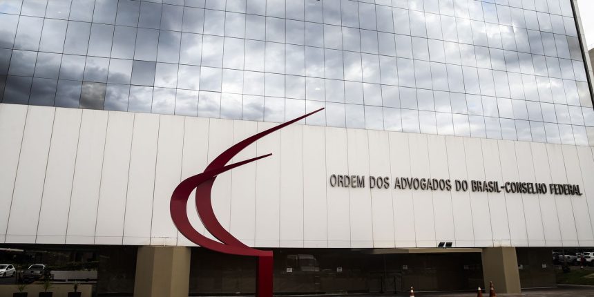 OAB cita “natureza perpétua” e pede fim de inquérito das fake news