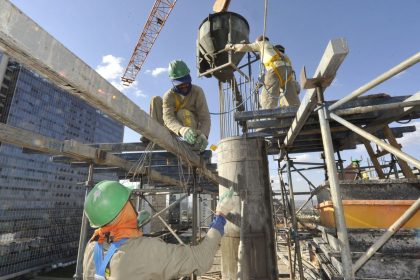 Estimativas do mercado para inflação e PIB ficam estáveis