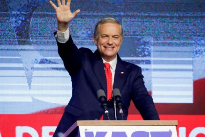 Lula vai participar da posse de Kast na presidência do Chile