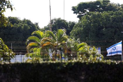 Criminalização de críticas ao governo de Israel preocupa especialistas