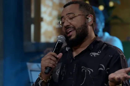 Samba da Gamboa recebe o cantor e compositor Dudu Nobre neste domingo