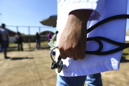 Revalida: candidatos já podem conferir local da prova prática