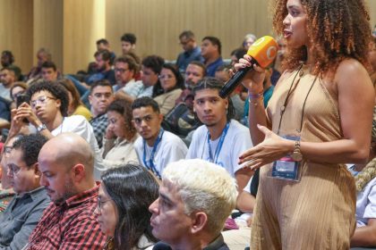 Simpósio no Rio discute futuro da mídia sonora no Brasil