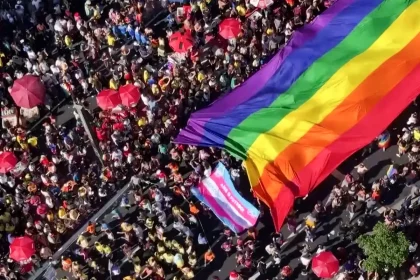 Caminhos da Reportagem aborda Pink money e o valor da diversidade